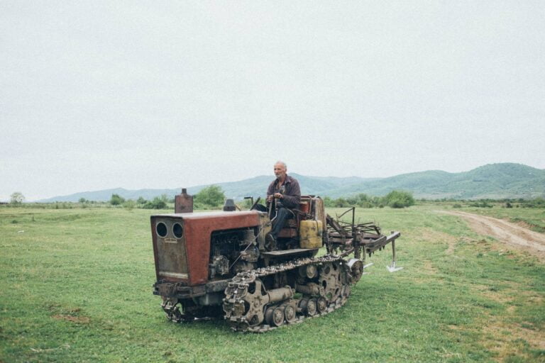 La Mecanización Agrícola y el Desarrollo del Tractor