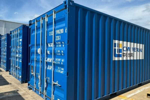 Contenedores nuevos vs usados: ¿cuál es la opción más competitiva del mercado?