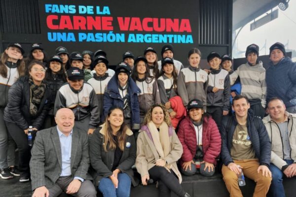 Fans de la carne vacuna: un colegio de Córdoba fue el primer “Gran Campeón Nacional” en La Rural