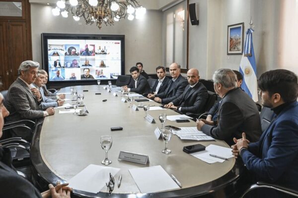 Iraeta tuvo su primera reunión con la Mesa de Enlace y anunció medidas para los productores de la Patagonia