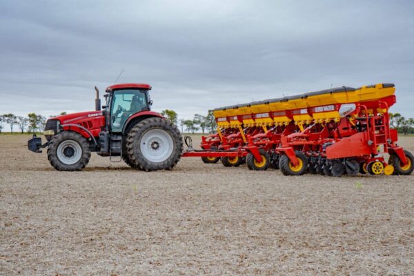 Una nueva línea de sembradoras “vertebradas” marca el surco tecnológico de la maquinaria argentina