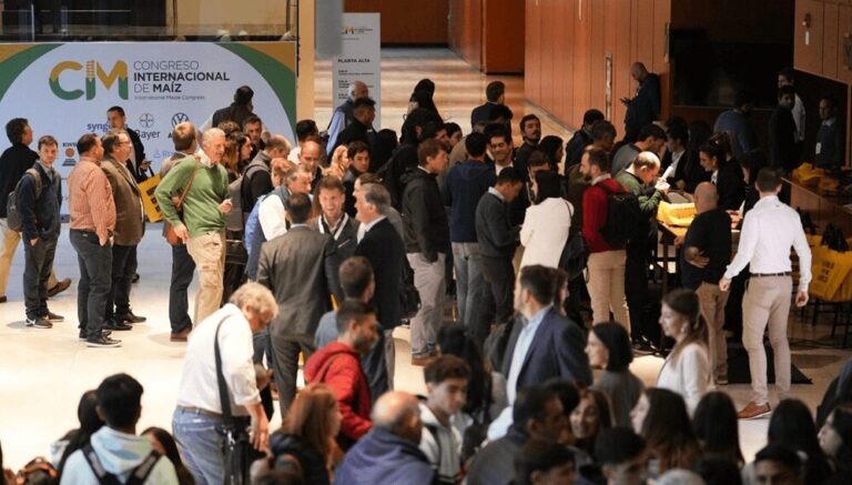 Con la mirada en la chicharrita y en la antesala de la siembra, el maíz tendrá su 3° Congreso Internacional