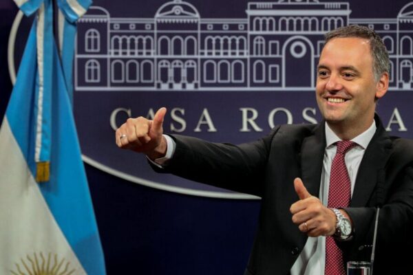 Baja de retenciones: los elogios de Adorni al campo y el festejo en las entidades del agro