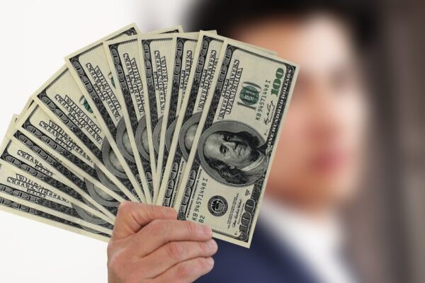 Ya es oficial la reducción del Impuesto PAIS y el tipo de cambio importador bajaría casi $ 100