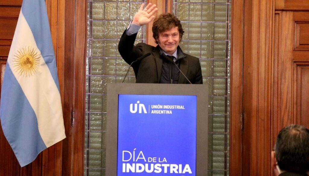 En el Día de la Industria y ante la UIA, Milei sorprendió con una fuerte defensa del campo