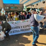 Los agricultores cerealistas de CyL reclaman soluciones que garanticen su continuidad: «Hace dos años el precio era de 360 euros, ahora a penas 200» Los agricultores cerealistas de CyL reclaman soluciones que garanticen su continuidad: «Hace dos años el precio era de 360 euros, ahora a penas 200»
