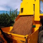 Denuncian el papel de las lonjas en los precios de los frutos secos: «Tres lonjas parten el bacalao con un comportamiento que roza lo abusivo»