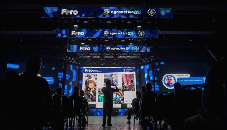Rosario tuvo su propio “Faro” para iluminar y promover la eficiencia de las aplicaciones a campo