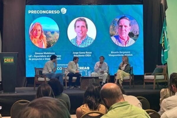 Apuntando al conocimiento, avanza un proyecto que promueve la soja “sostenible” en el NOA Apuntando al conocimiento, avanza un proyecto que promueve la soja “sostenible” en el NOA