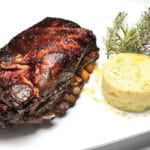 Descubre a fondo los alimentos de Aragón: IGP Cerdo de Teruel