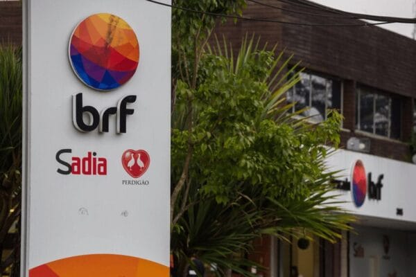 Histórico: un gigante sudamericano de los alimentos compró una planta en China