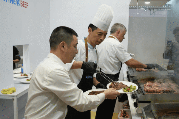 Pazo promocionó la carne vacuna en China, en medio de las mayores exportaciones en 57 años